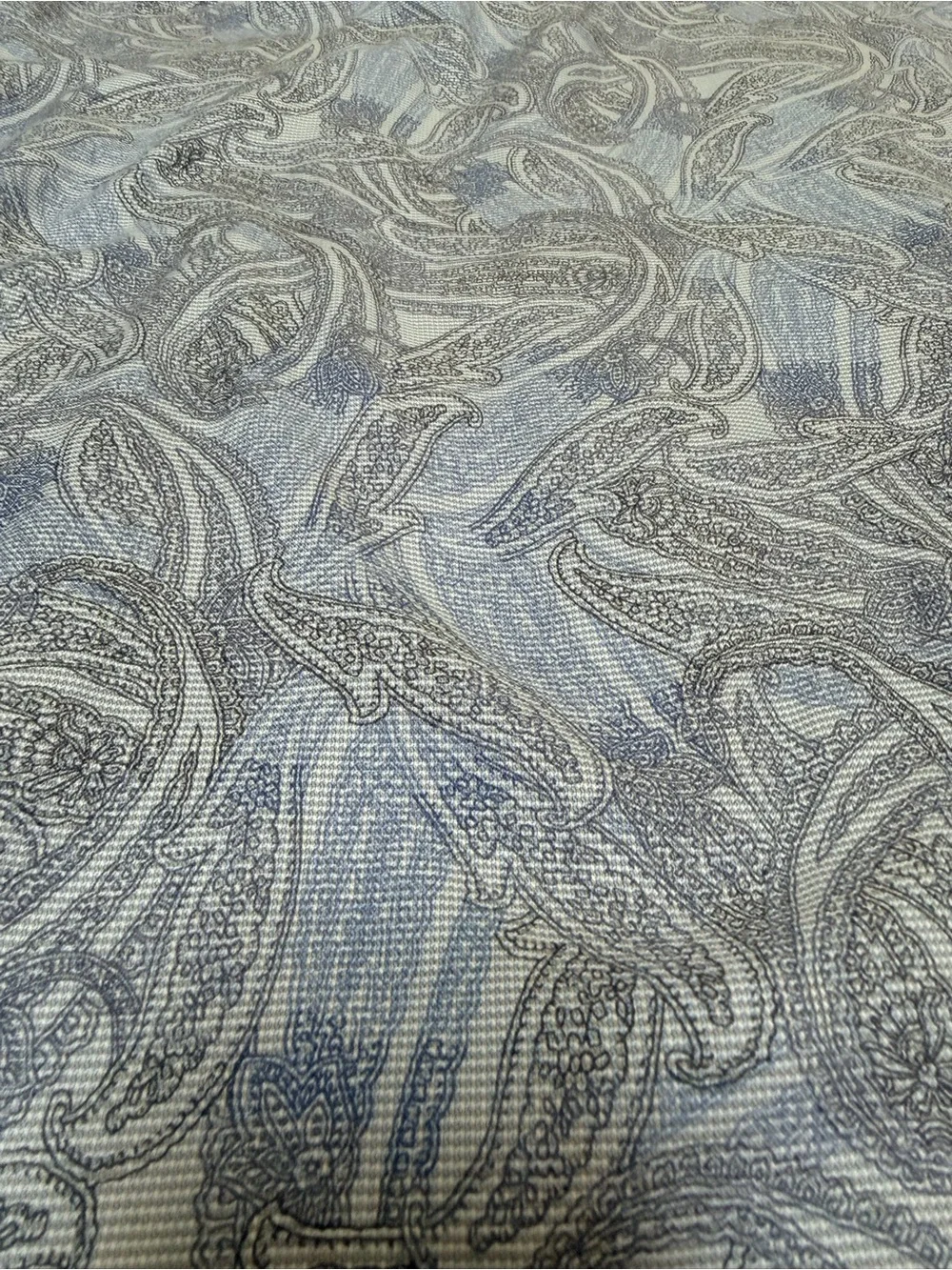 Banana Republic Blue Paisley Long-Sleeve Dress Shirt